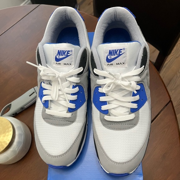Men’s Nike Air Max 90 - Hyper Royal - size 13 - Like New - Picture 2 of 5